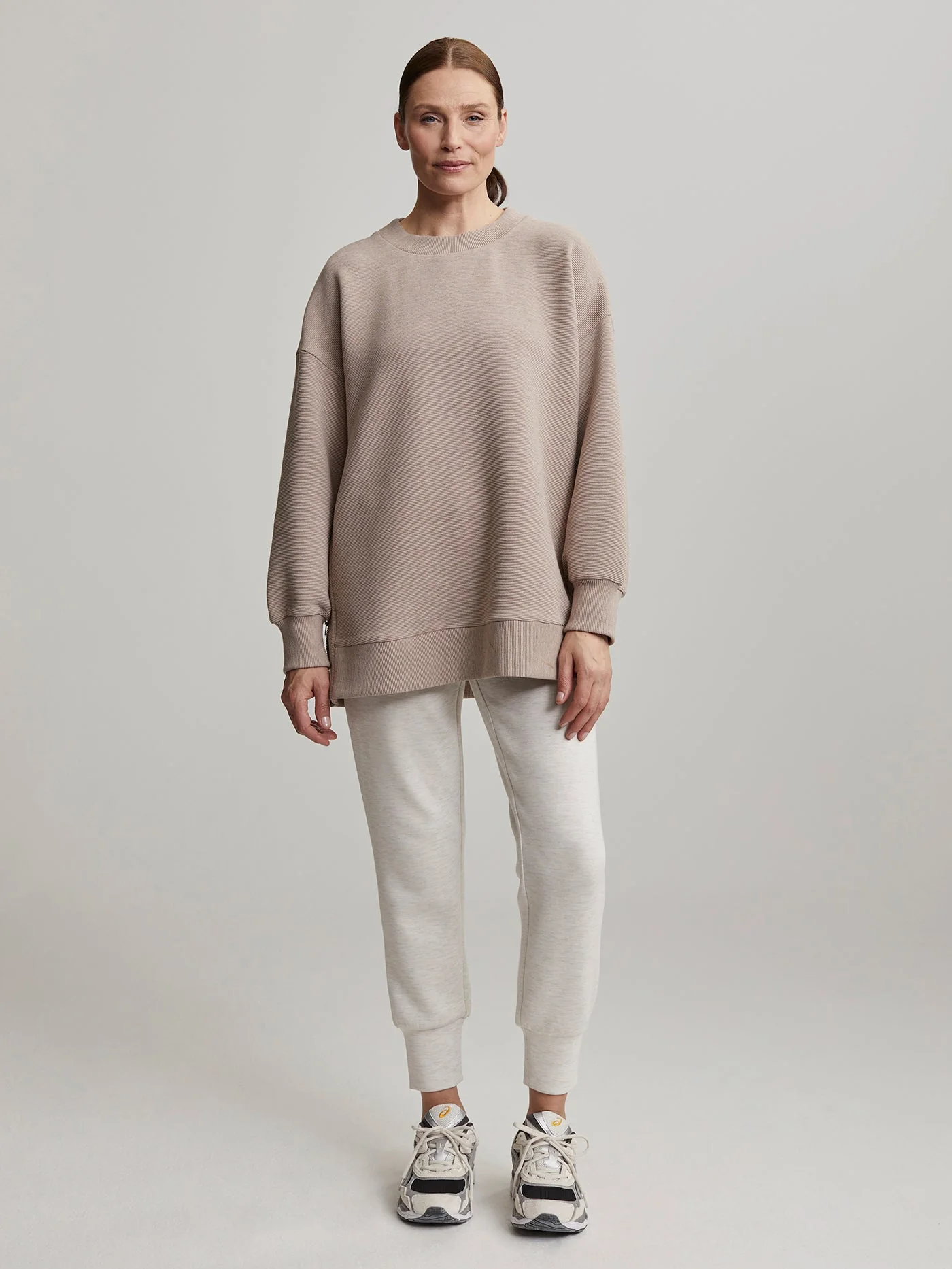 Mae Boyfriend Sweat 4 Mae Boyfriend Sweat
