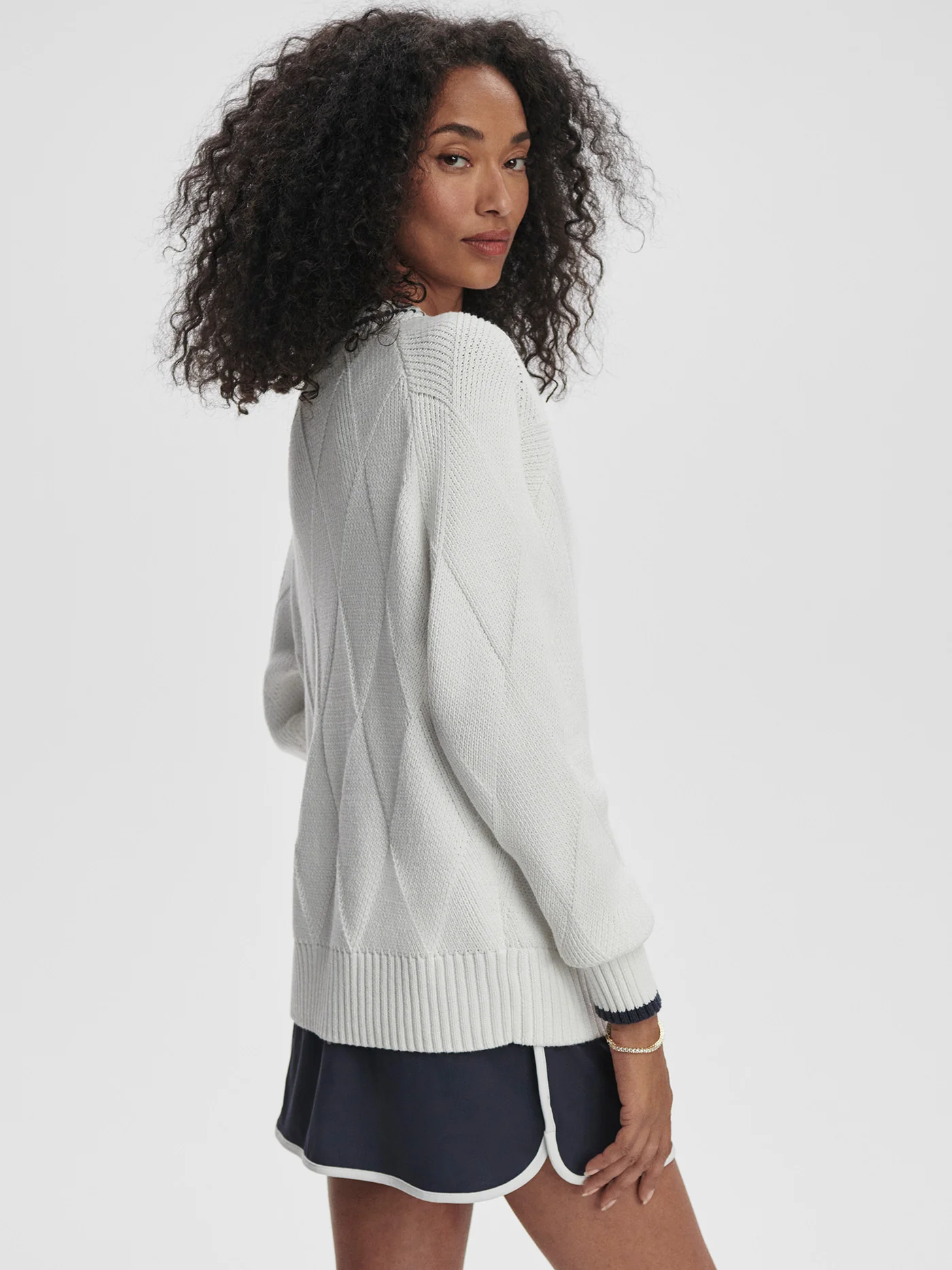 Ray Diamond V-Neck Knit 4 Ray Diamond V-Neck Knit