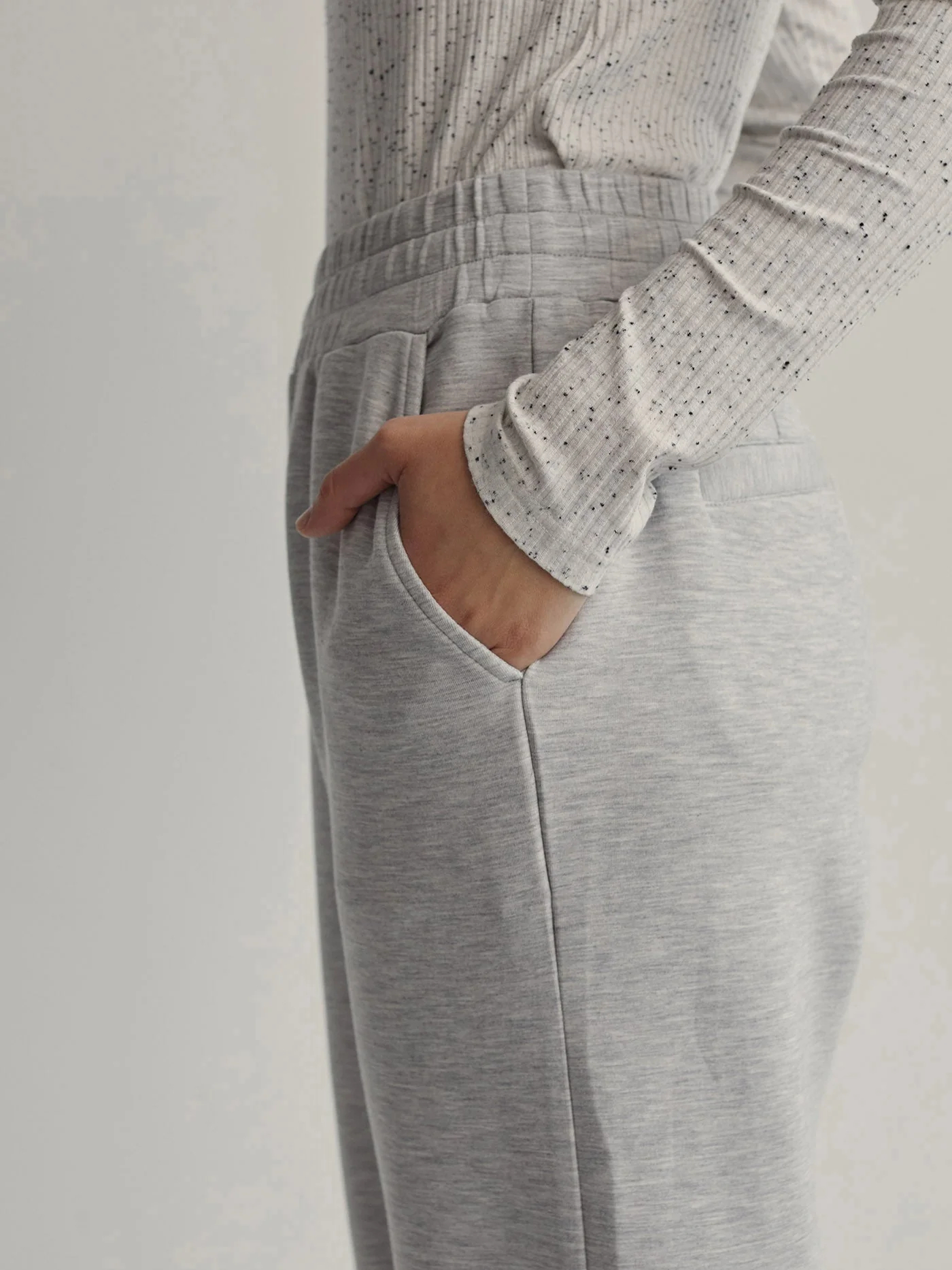 The Relaxed Pant 25 15 The Relaxed Pant 25