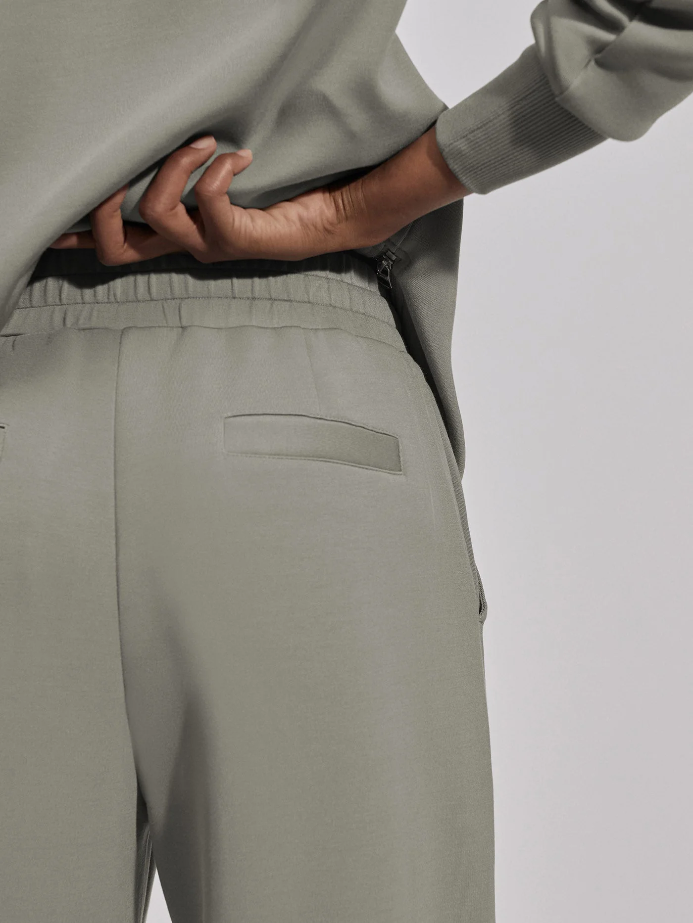 The Relaxed Pant 27.5 17 The Relaxed Pant 27.5
