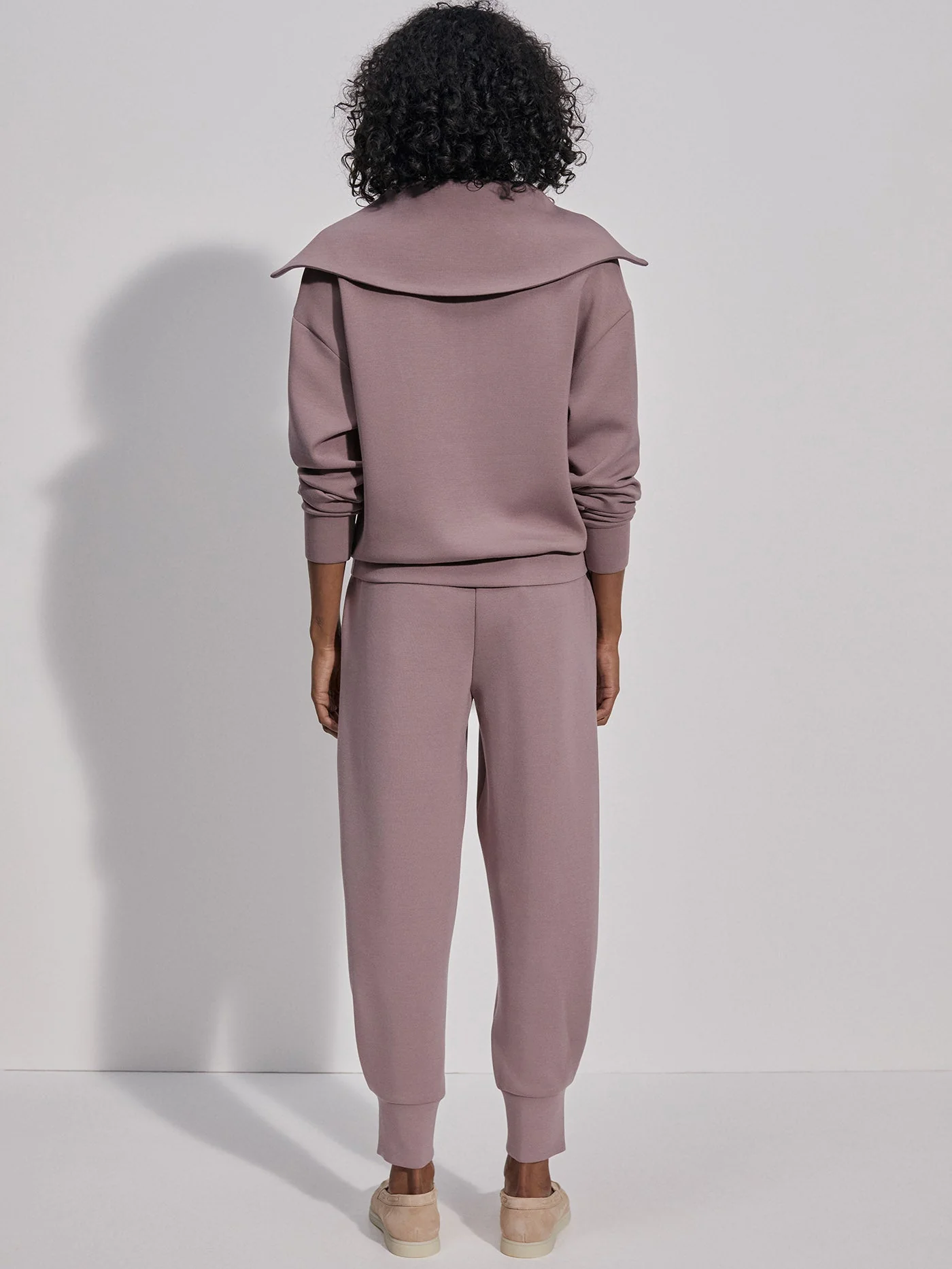 The Relaxed Pant 27.5 9 The Relaxed Pant 27.5