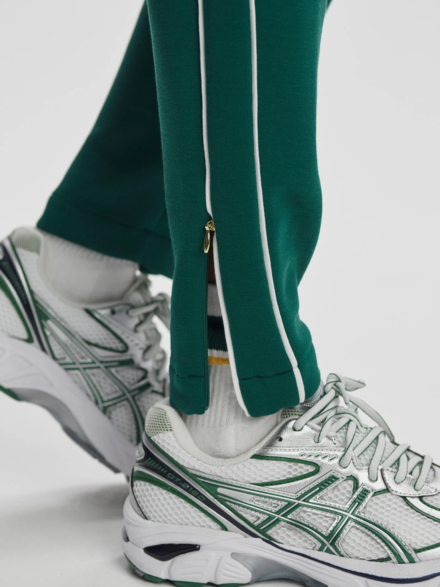 The Slim Piped Pant 27.5 11 The Slim Piped Pant 27.5
