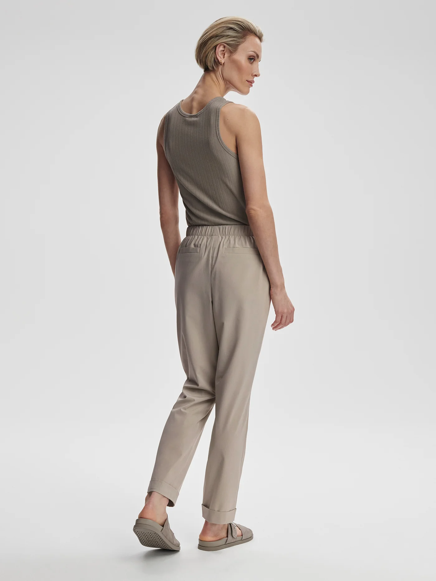Alana Slim Tapered Cuff Pant 27 29 Alana Slim Tapered Cuff Pant 27