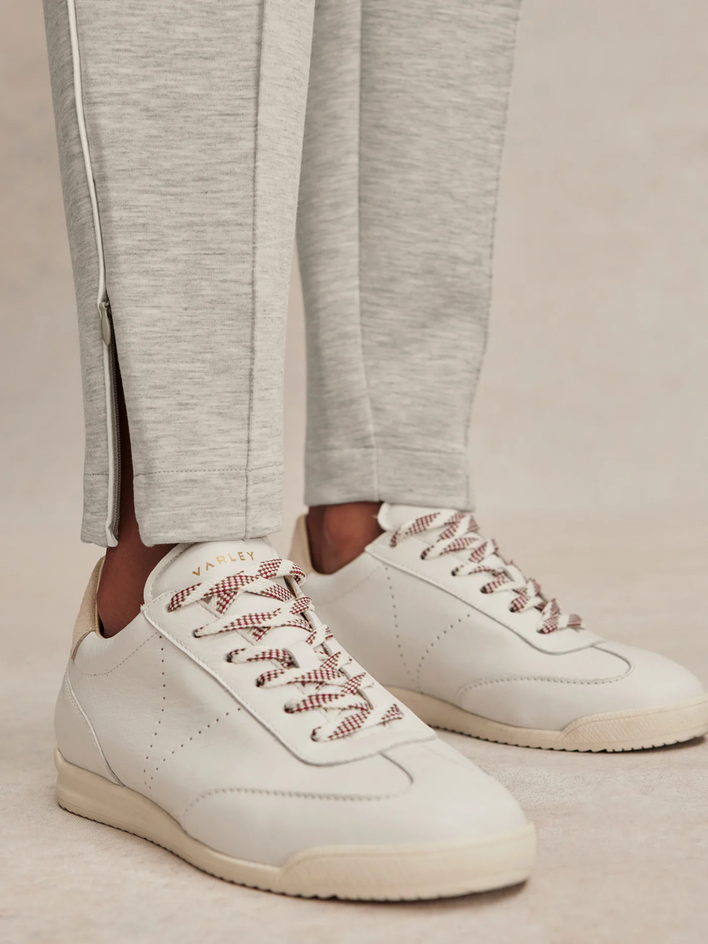 The Slim Pintuck Pant 27.5 10 The Slim Pintuck Pant 27.5