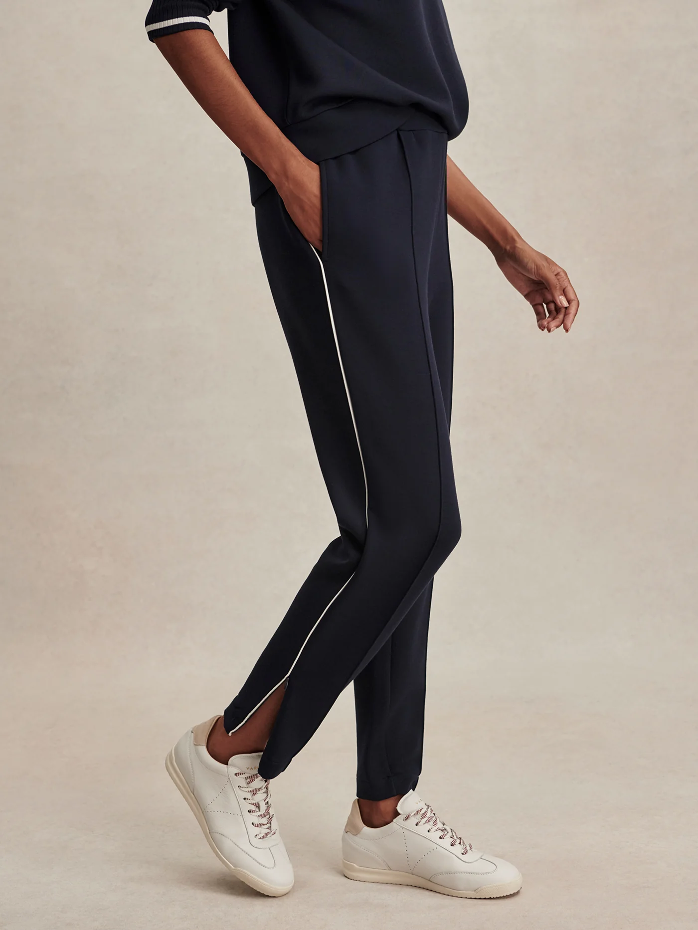 The Slim Pintuck Pant 27.5 2 The Slim Pintuck Pant 27.5