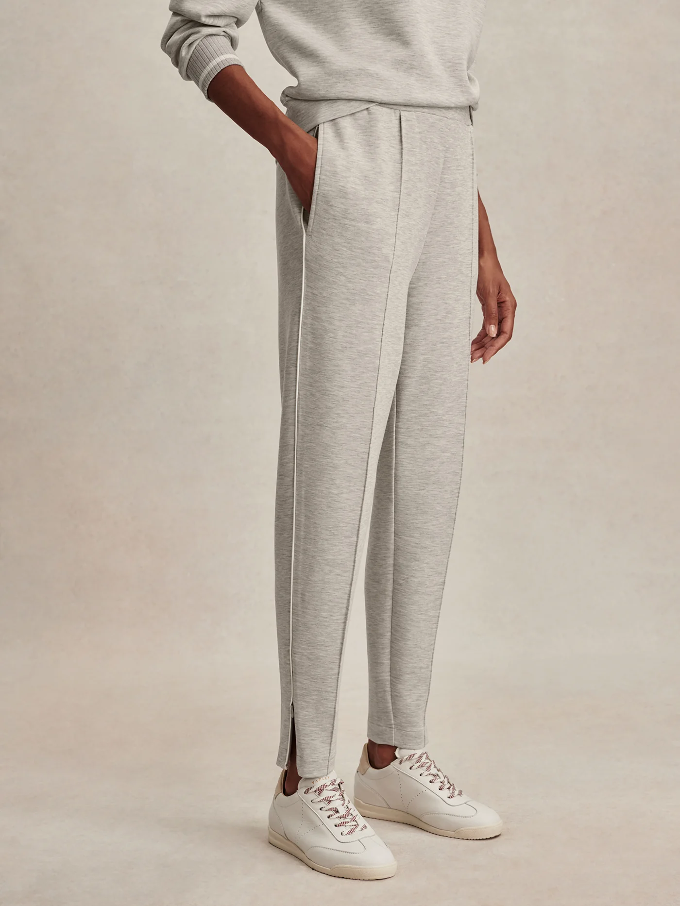 The Slim Pintuck Pant 27.5 8 The Slim Pintuck Pant 27.5