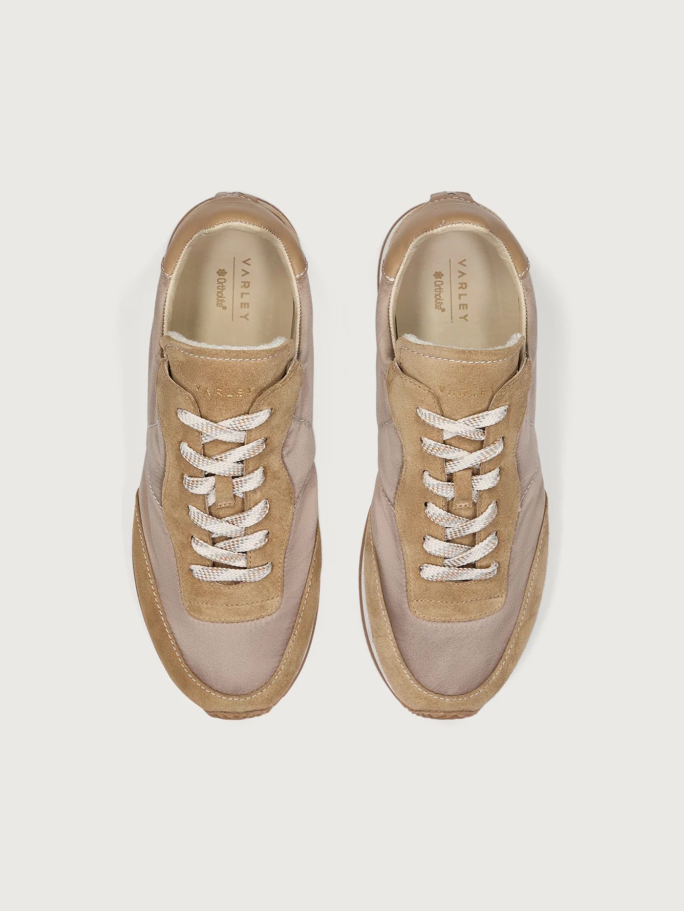 Amera Runner Suede/Satin 11 Amera Runner Suede/Satin