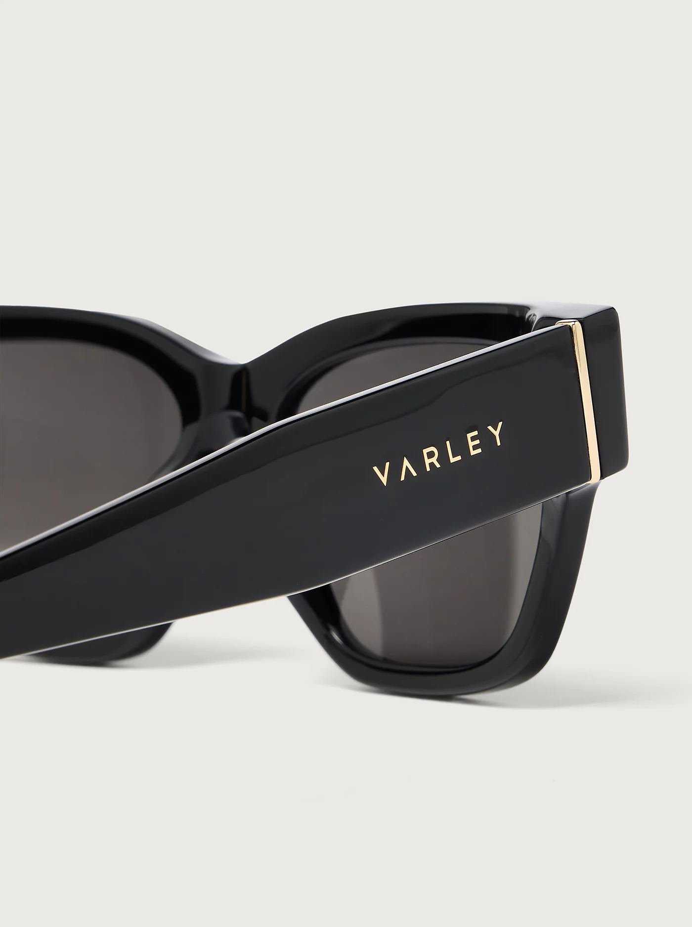 Alber Square Sunglasses 13 Alber Square Sunglasses