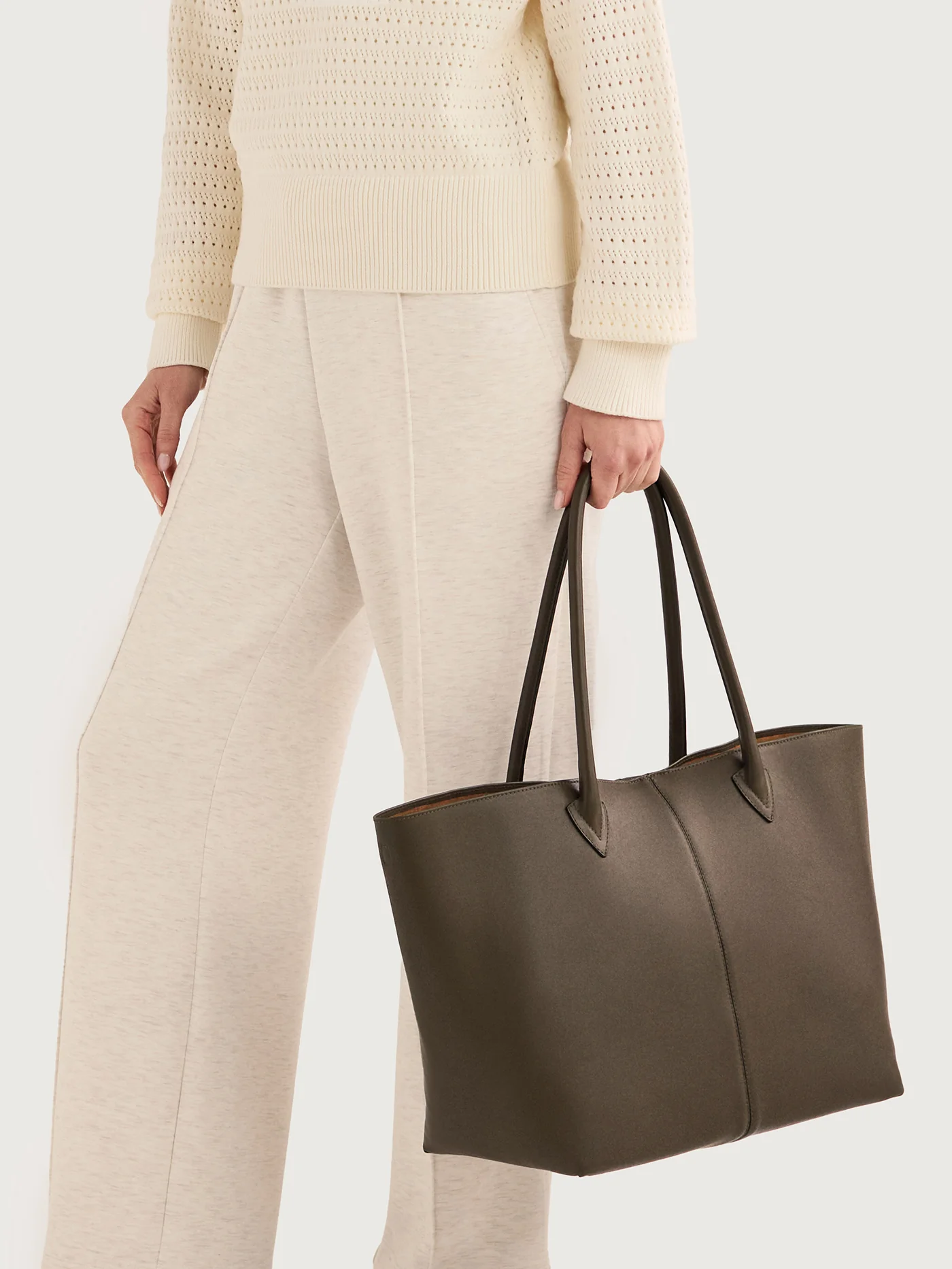 Loene Leather Tote Bag 14 Loene Leather Tote Bag