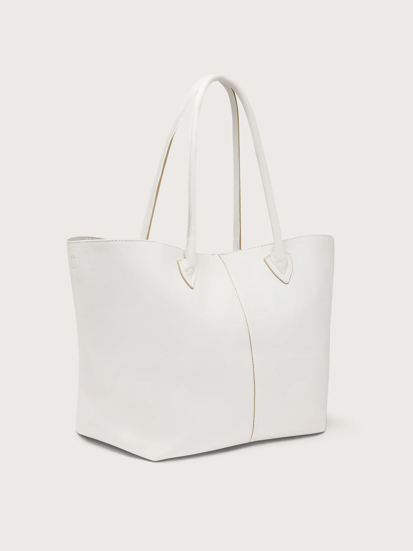 Loene Leather Tote Bag 15 Loene Leather Tote Bag