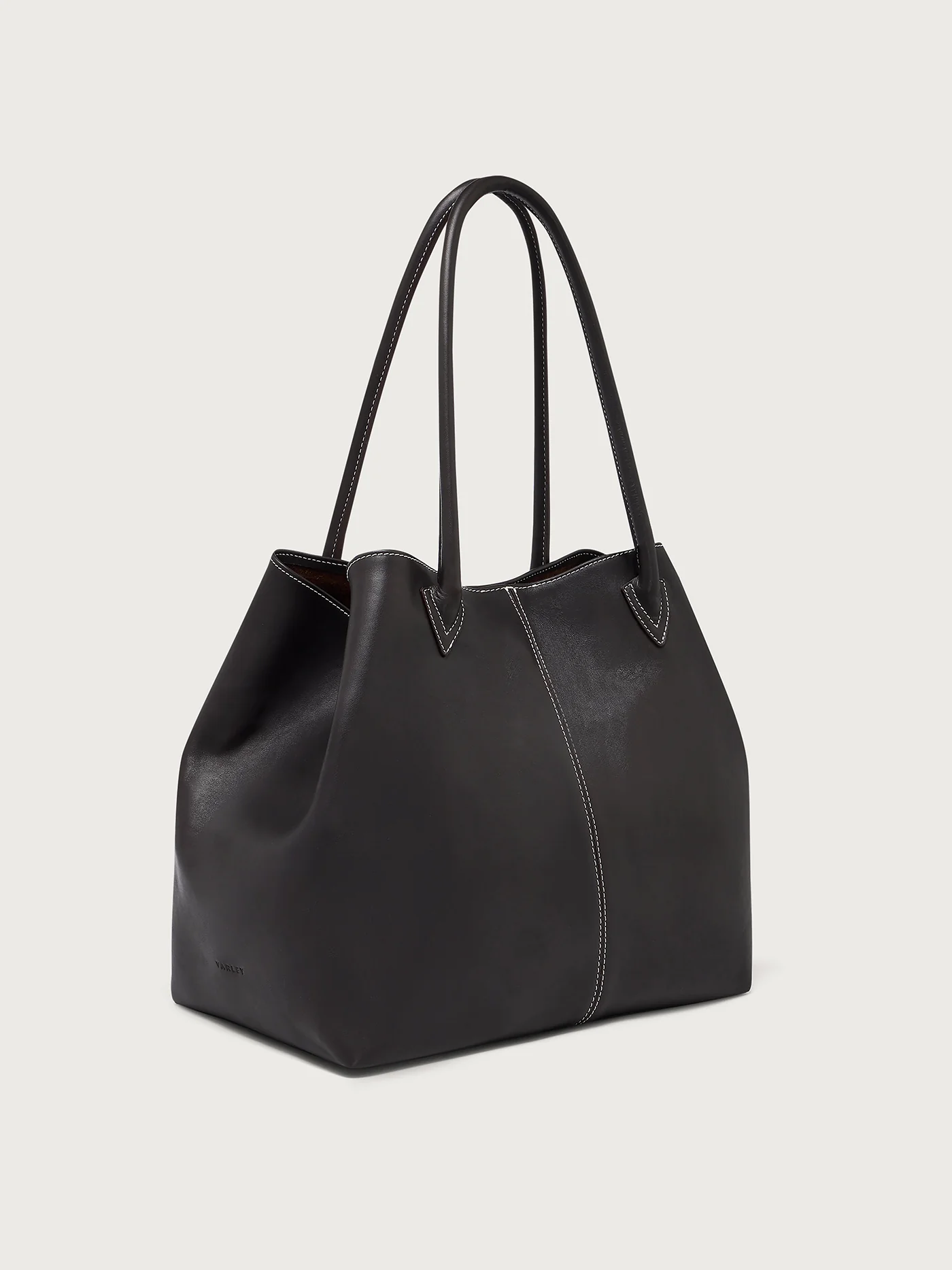 Loene Leather Tote Bag 23 Loene Leather Tote Bag