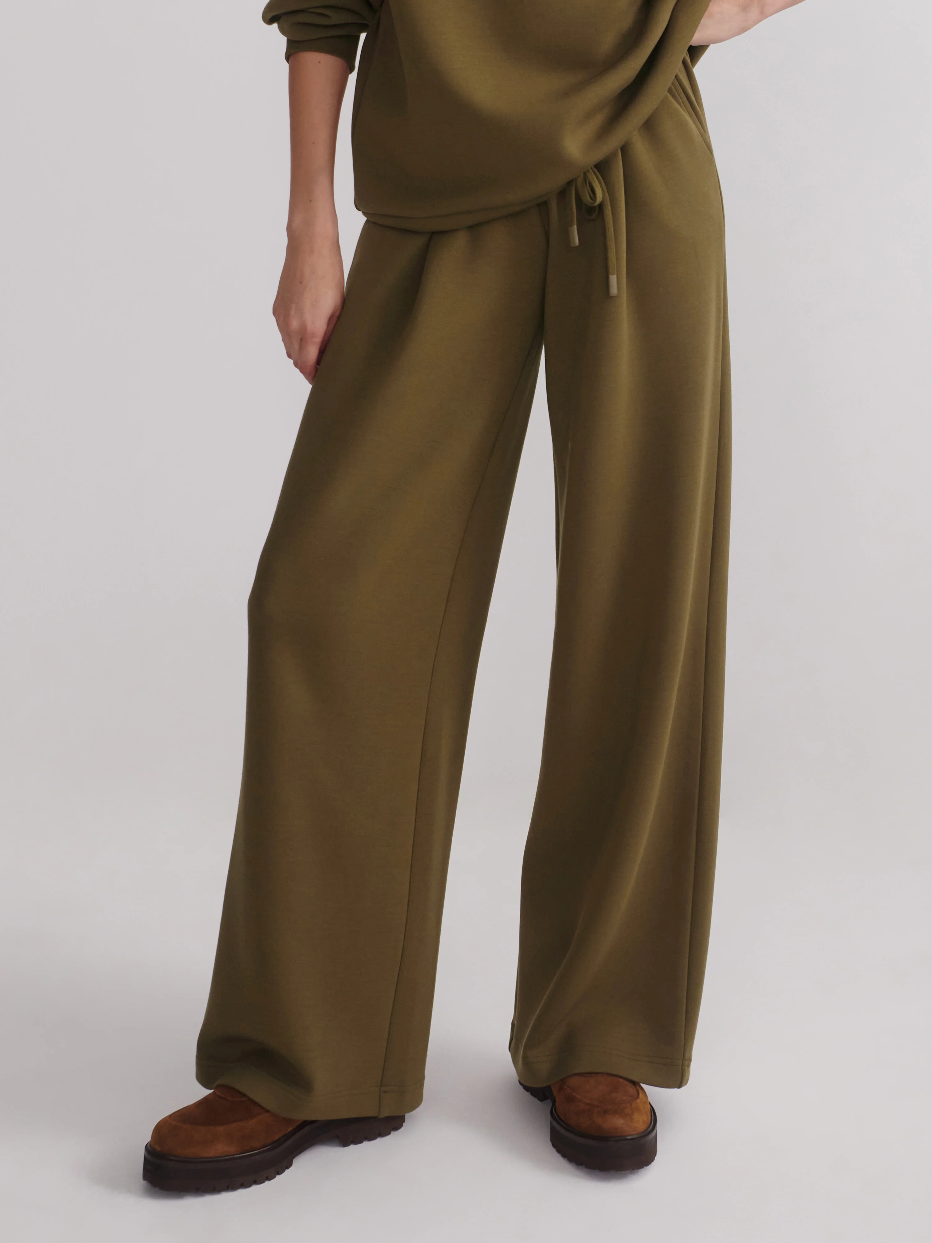 The Extra Wide Leg Pant 32 39 The Extra Wide Leg Pant 32