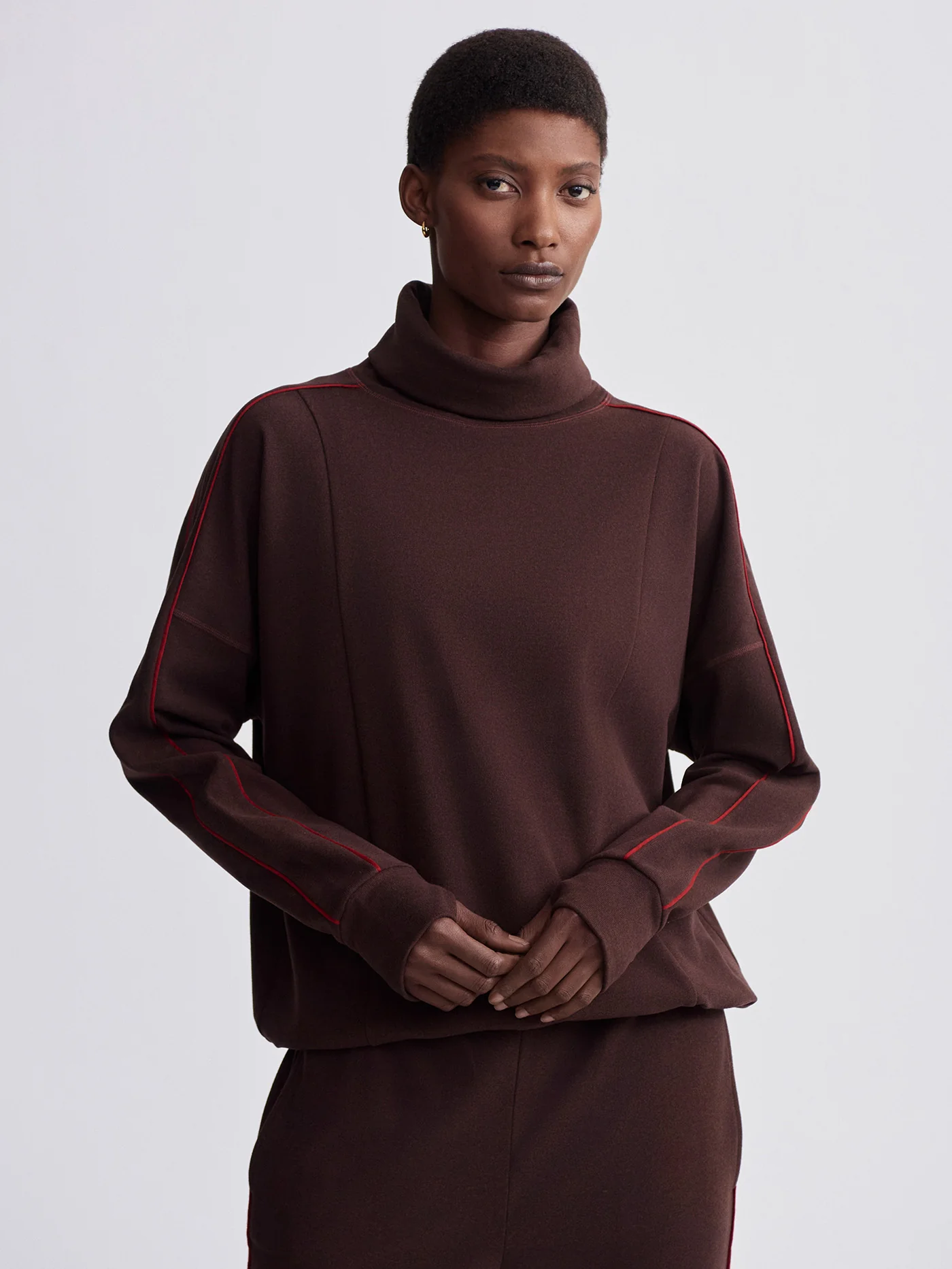 Ariana High Neck Sweat