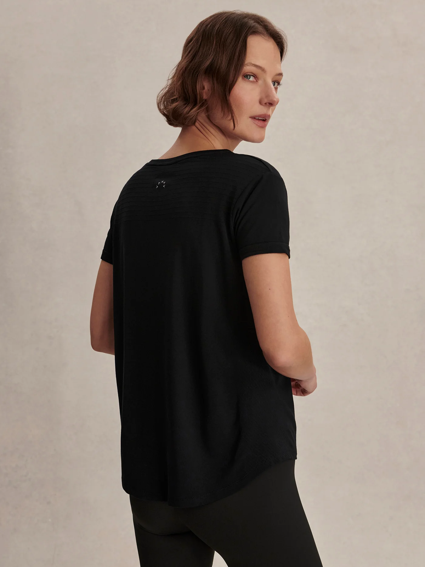 Saskia Seamless Longline Tee 11 Saskia Seamless Longline Tee
