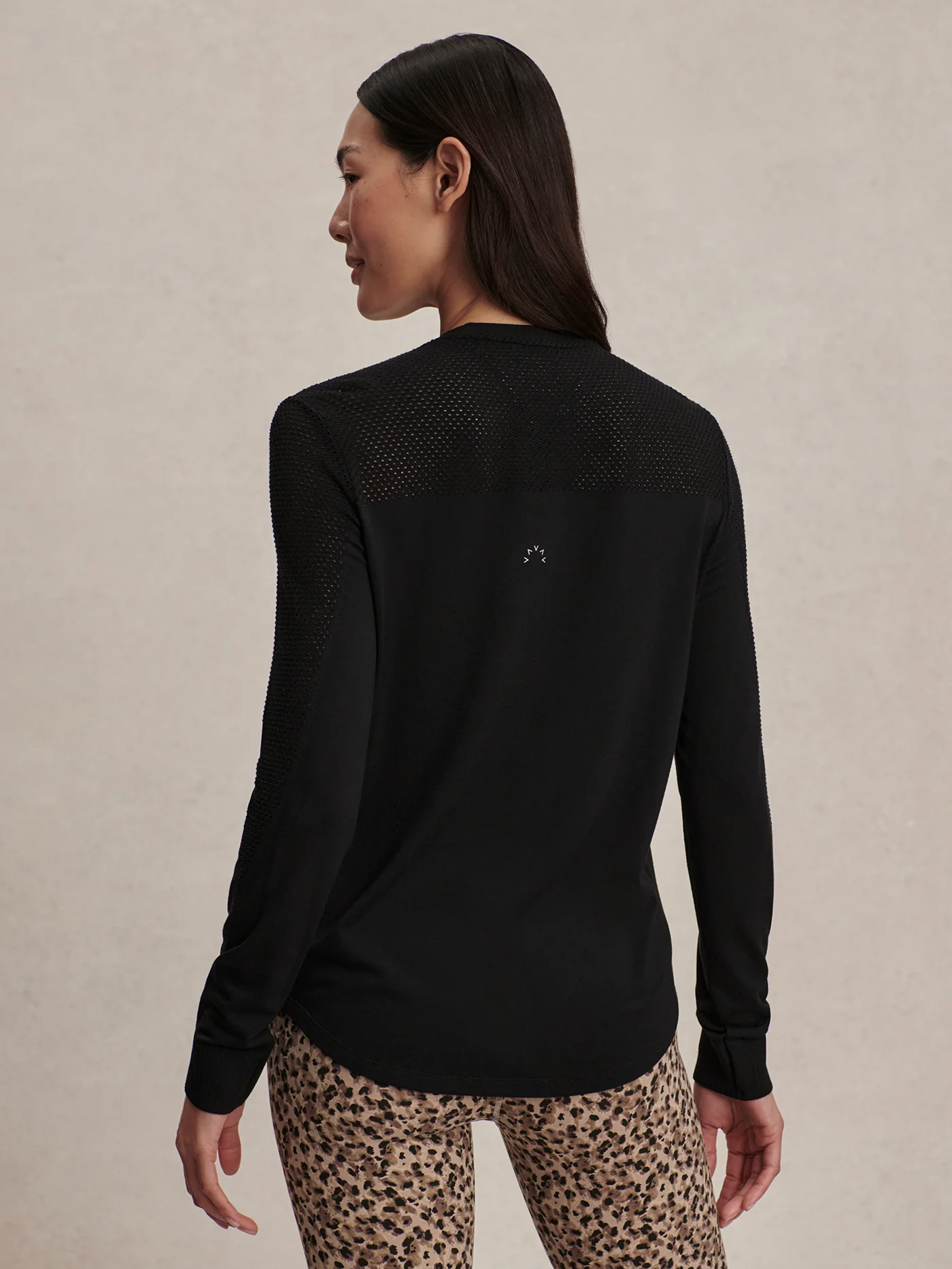 Samia Seamless Long-Sleeve Tee 5 Samia Seamless Long-Sleeve Tee