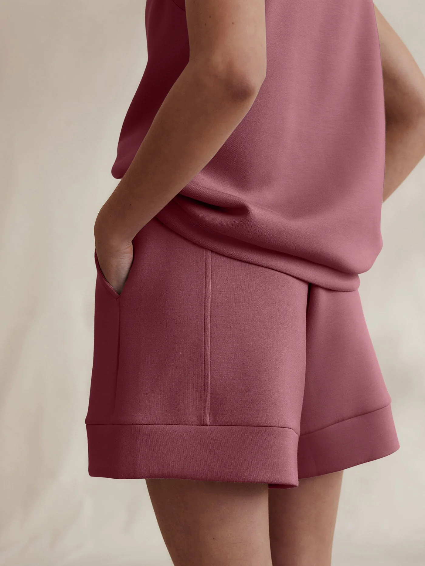 Alder High Rise Short 5.5 23 Alder High Rise Short 5.5