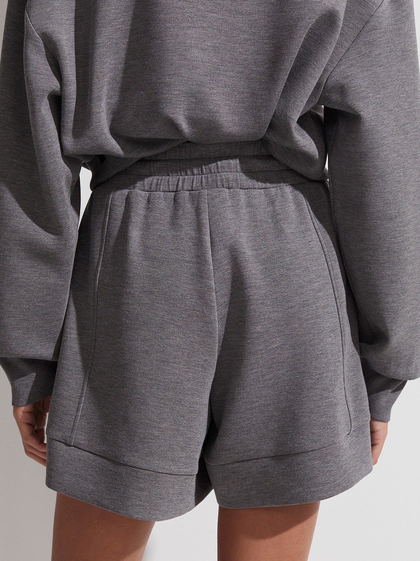 Alder High Rise Short 5.5 31 Alder High Rise Short 5.5