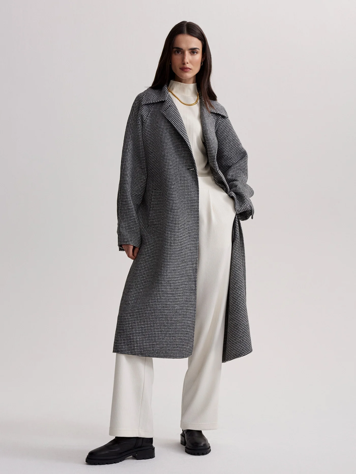 Fairbourn Oversized Coat 3 Fairbourn Oversized Coat