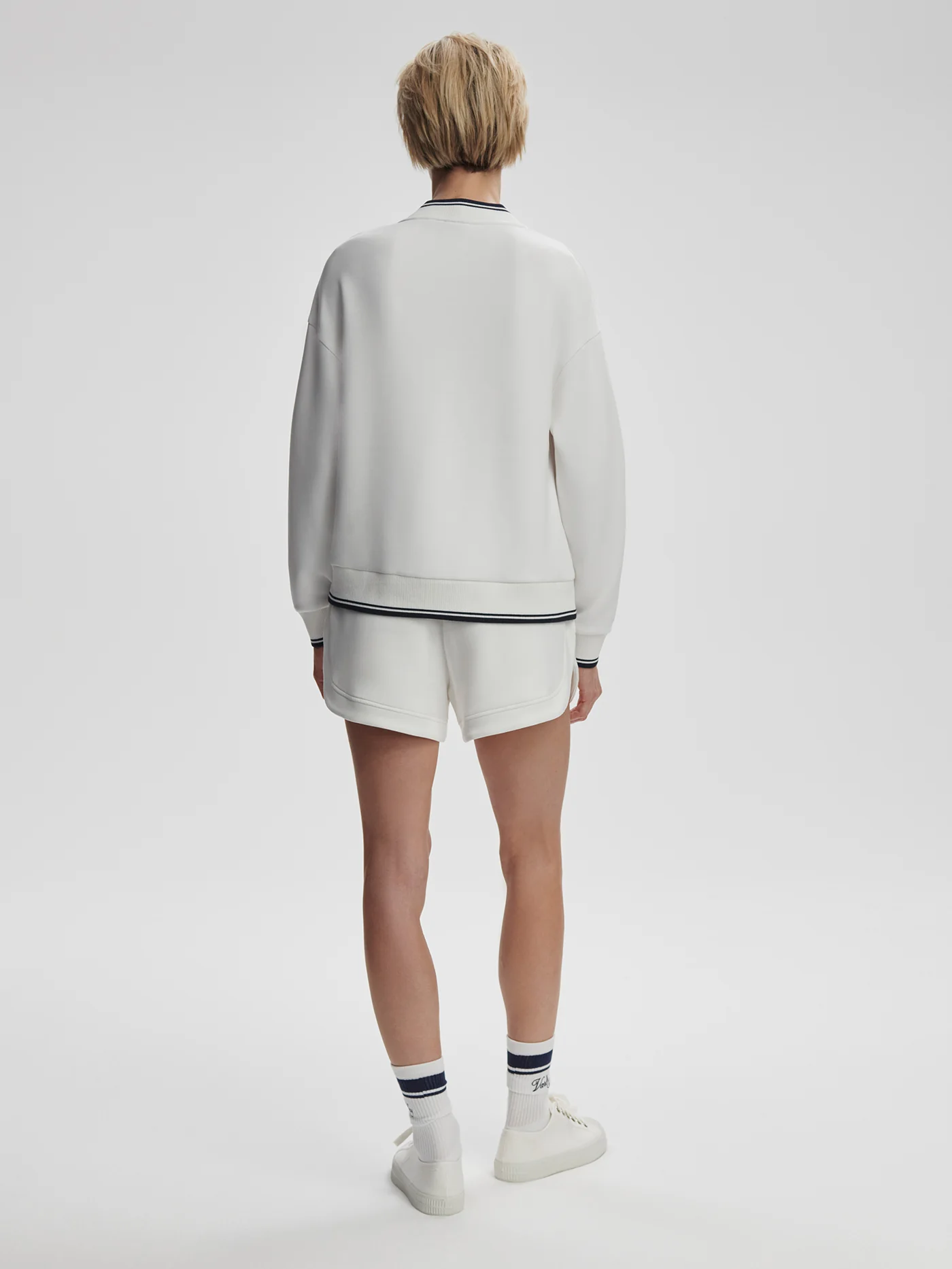 Iona V Neck Sweat 12 Iona V Neck Sweat