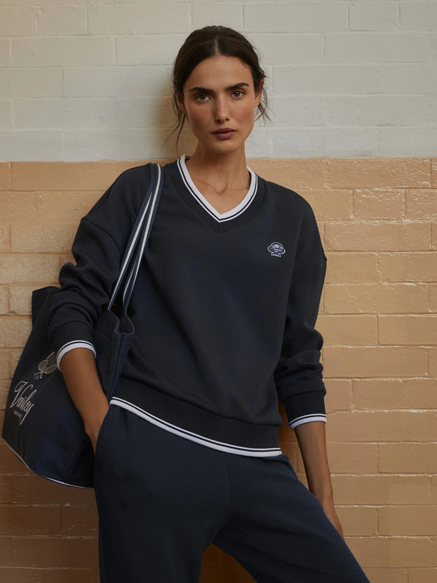 Iona V Neck Sweat 2 Iona V Neck Sweat